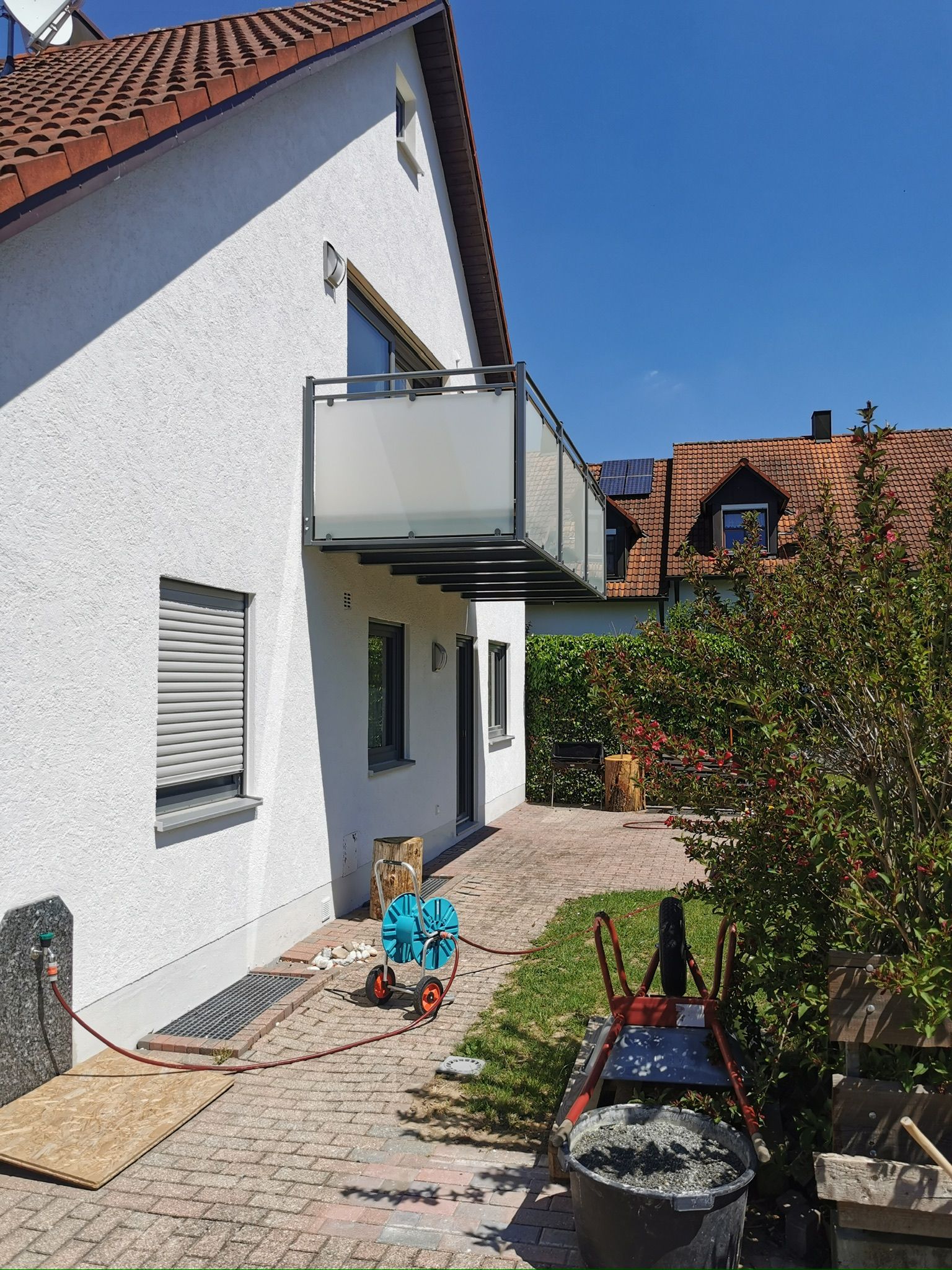 Balkon freitragend beschichtet