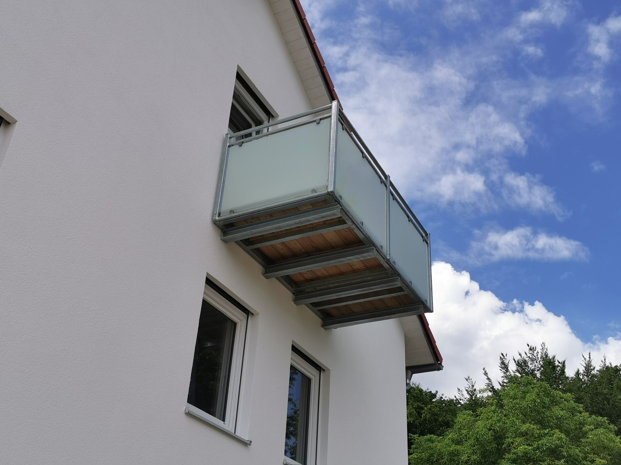 Balkon freitragend verzinkt