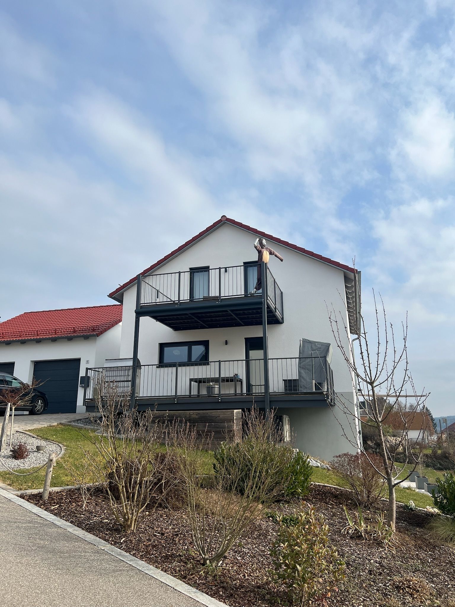 Terrasse mit Balkon in verzinkt und beschichtet